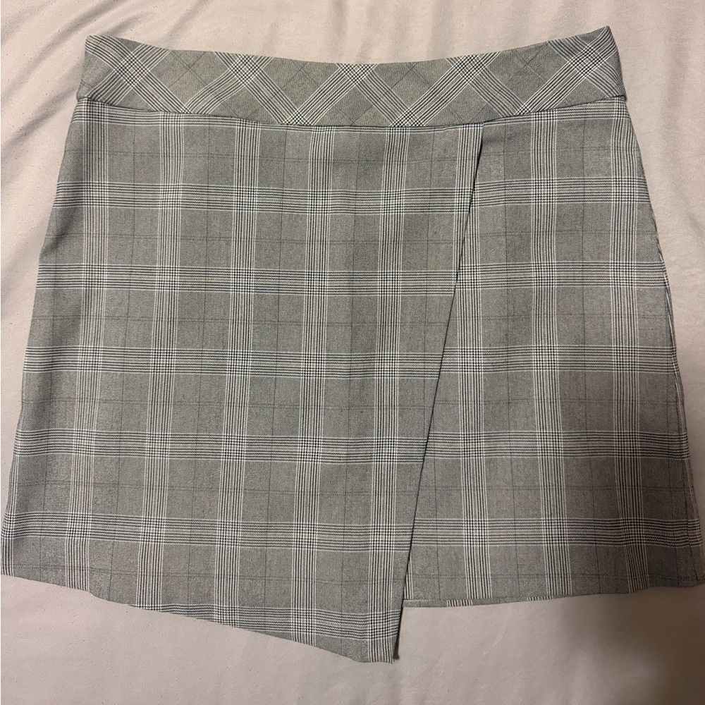 Margaret M Gray Plaid Skirt Asymmetrical (size M)